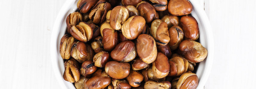 Fava或Faba Bean可以用于无麸质烘焙中，作为蛋白质的来源。