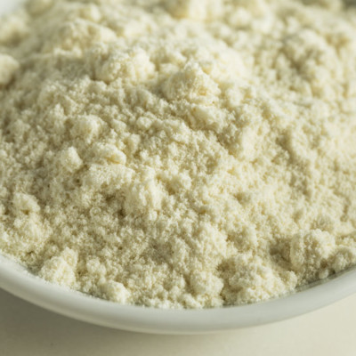 乳清蛋白粉作为乳化剂、鸡蛋替代品或降脂剂在烘焙食品中很常见。