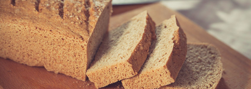 烘焙更好的无谷蛋白产品与热分析和面包。